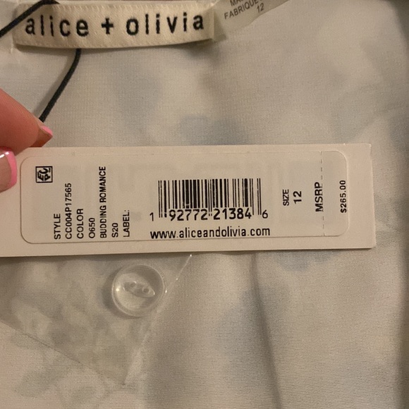 NEW Alice and Olivia wrap dress- Budding Romance Print - Picture 9 of 9